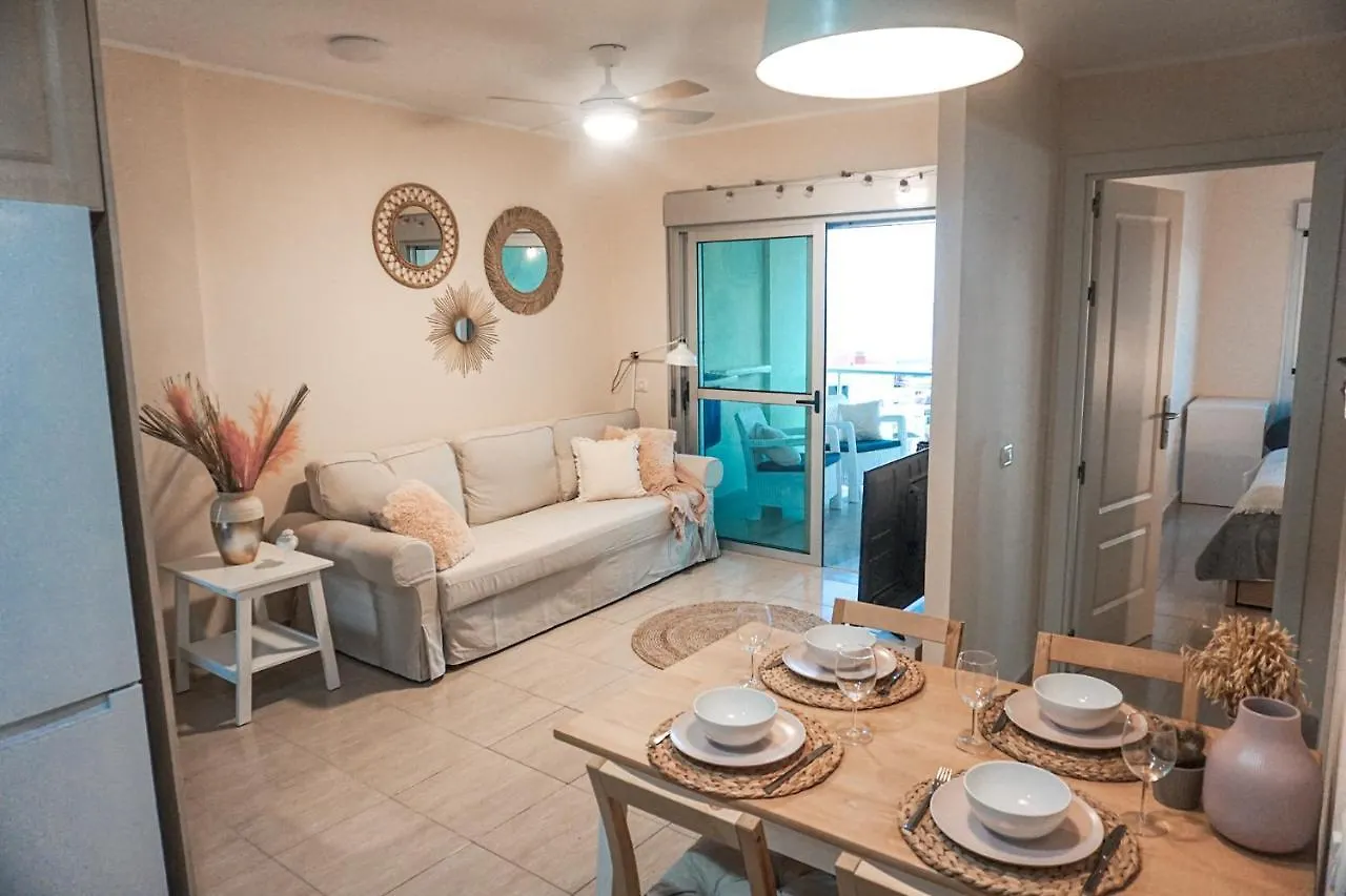 Sunny Ocean View Apartment - Pool, Fibre Net San Miguel de Abona