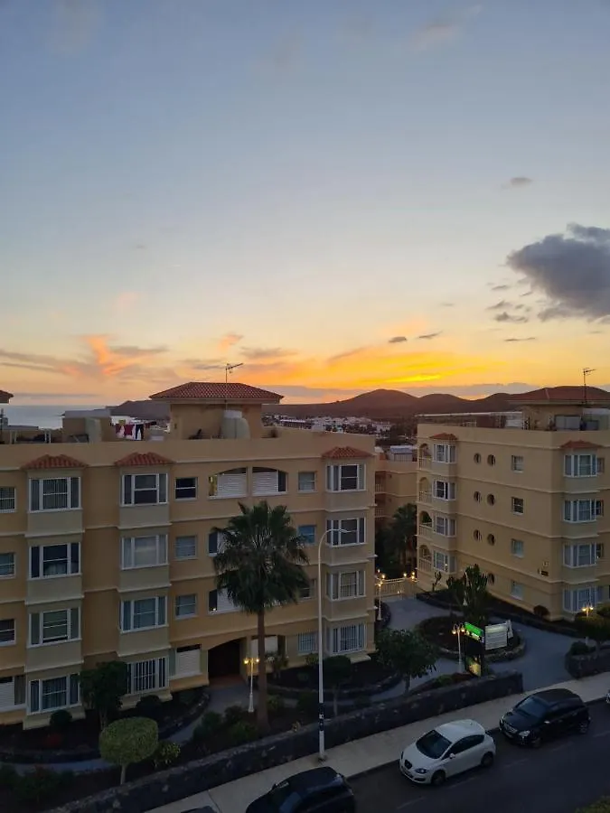 Sunny Ocean View Apartment - Pool, Fibre Net San Miguel de Abona