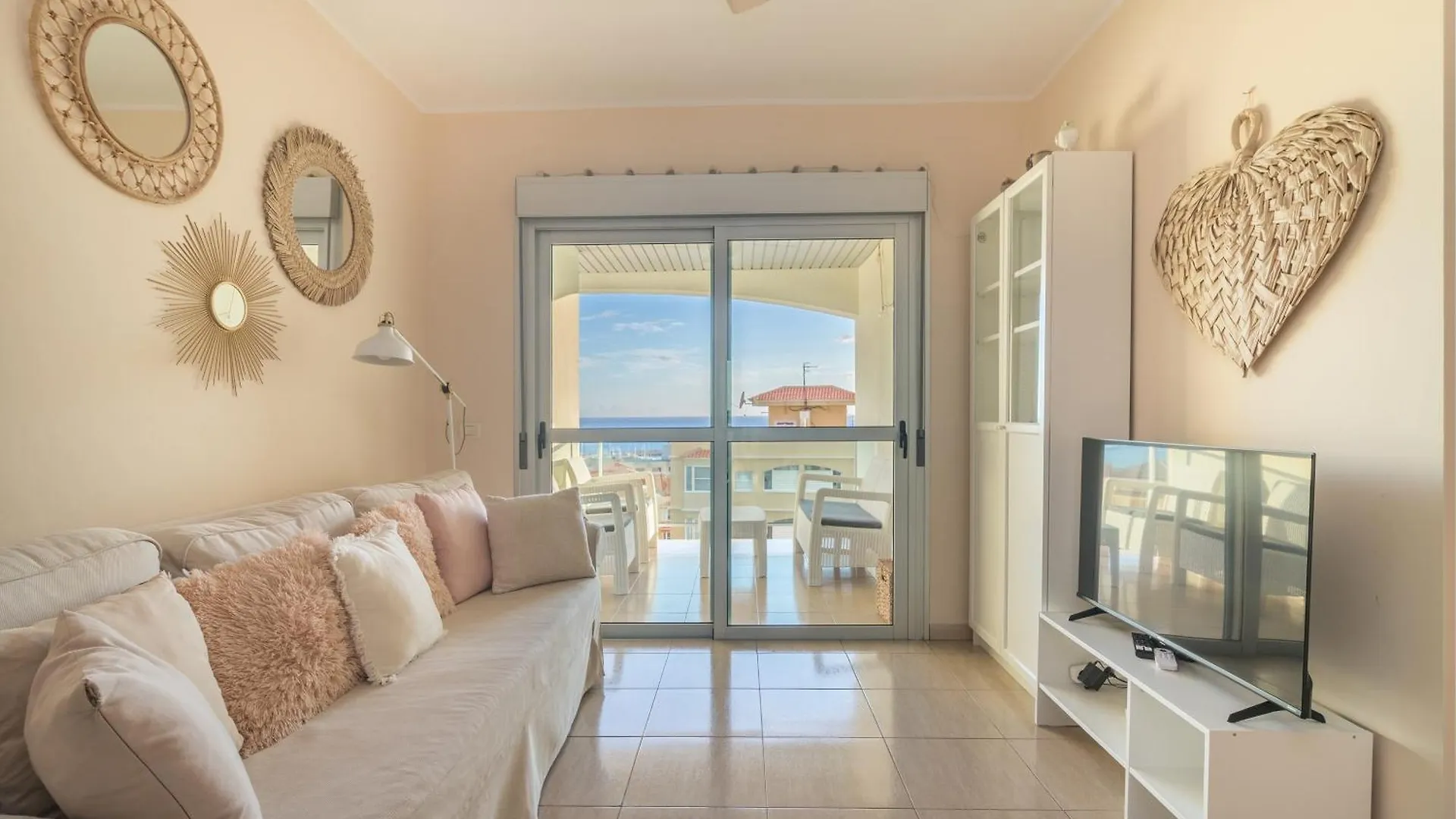 Sunny Ocean View Apartment - Pool, Fibre Net San Miguel de Abona Spain