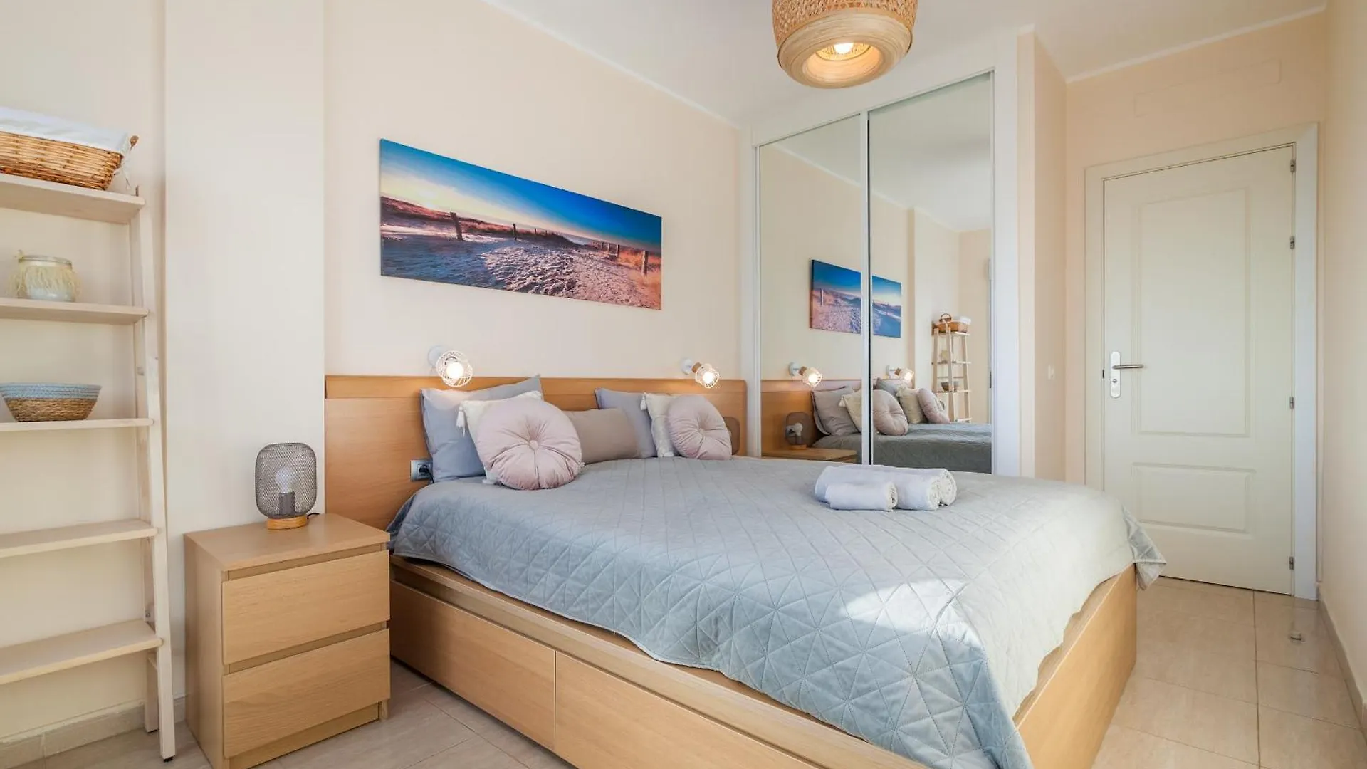 Sunny Ocean View Apartment - Pool, Fibre Net San Miguel de Abona