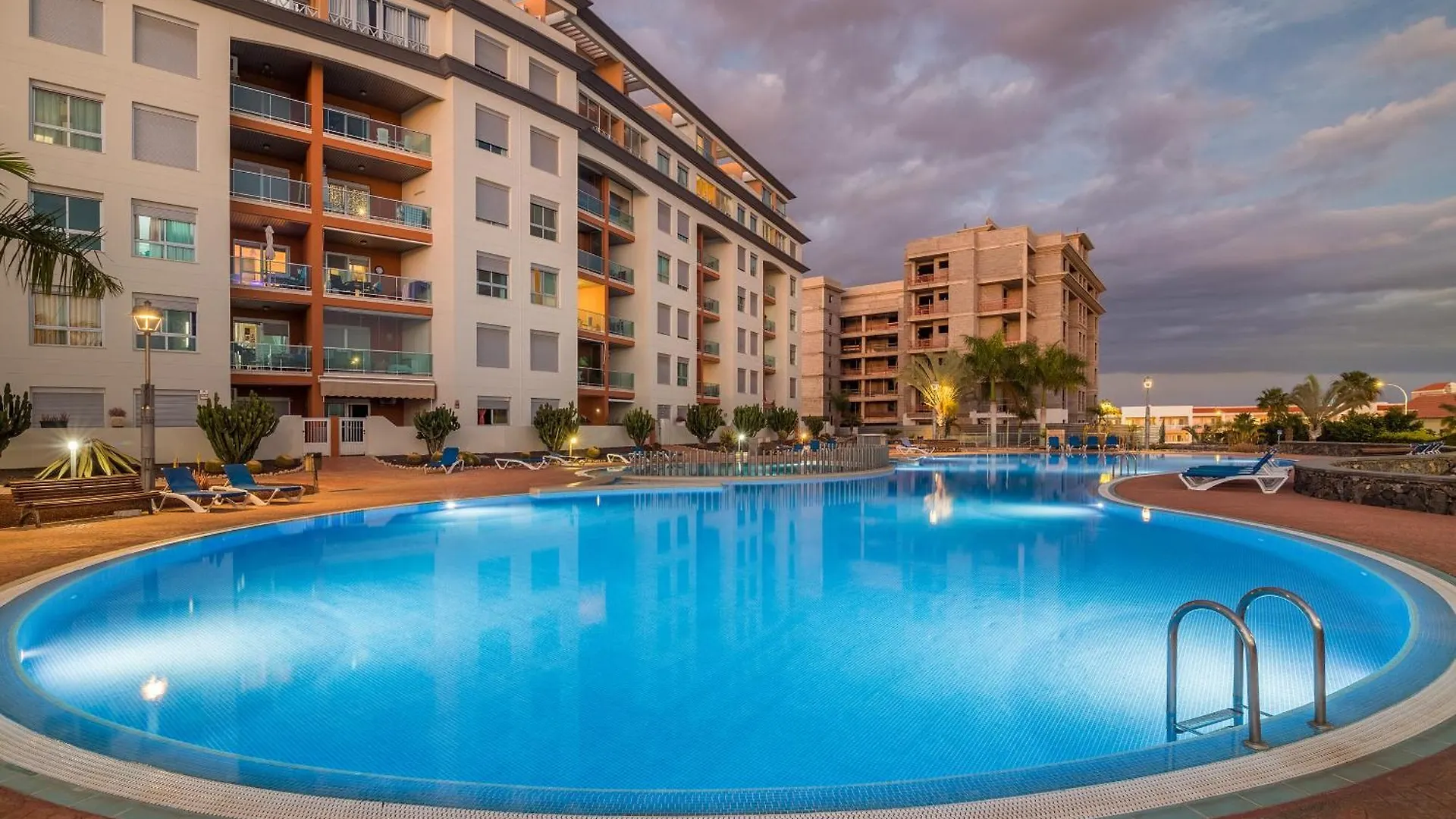 Sunny Ocean View Apartment - Pool, Fibre Net San Miguel de Abona