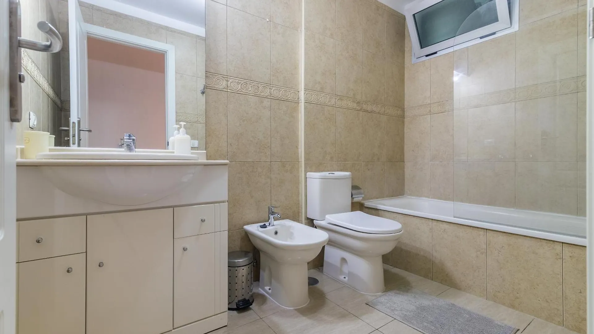 Sunny Ocean View Apartment - Pool, Fibre Net San Miguel de Abona Spain